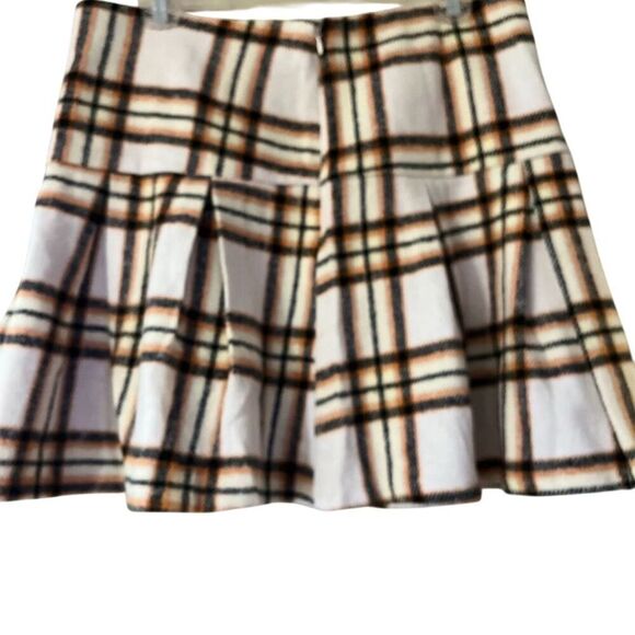 Francesca's Women's Plaid Pleated Mini Skirt Size L Casual - Picture 3 of 8